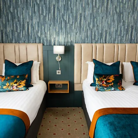 Coast And Hotell 4*