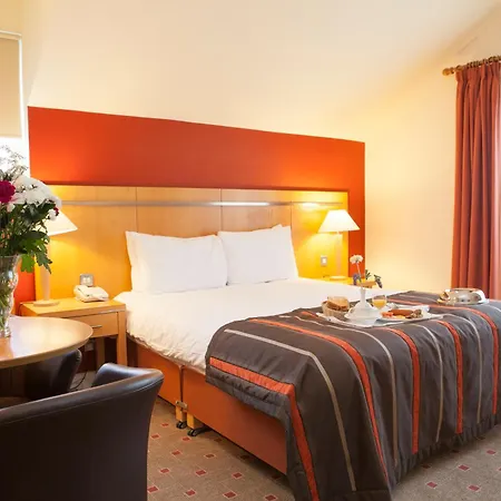 Hotell Coast And 4*