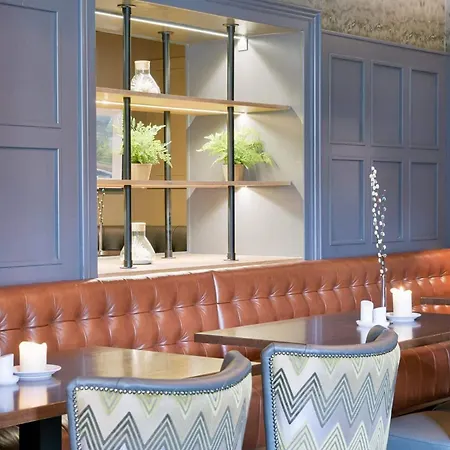 Coast And Лехинч