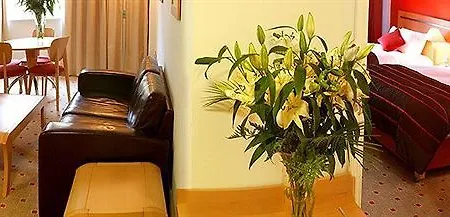 Coast And 4* اهينتش