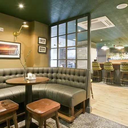 Coast And Отель 4*