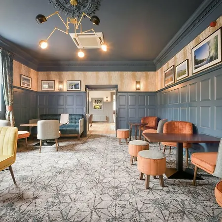 Coast And اهينتش